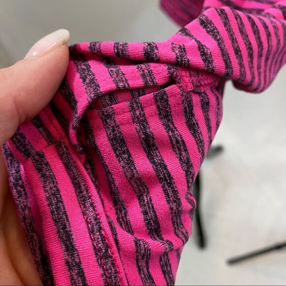 Ladies Nike Running Dri-Fit Long Sleeved 1/4 Zipper Top Pink and Grey Striped XS - Picture 11 of 16